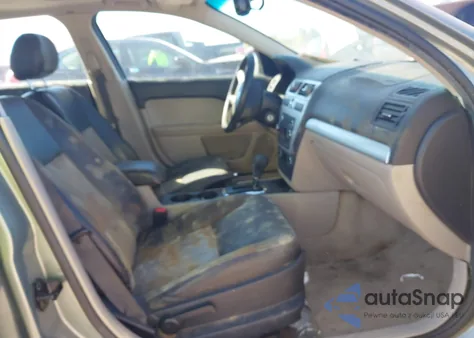 2008 Mercury Milan V6 Premier z USA, uszkodzony, nr VIN 3MEHM02168R607012